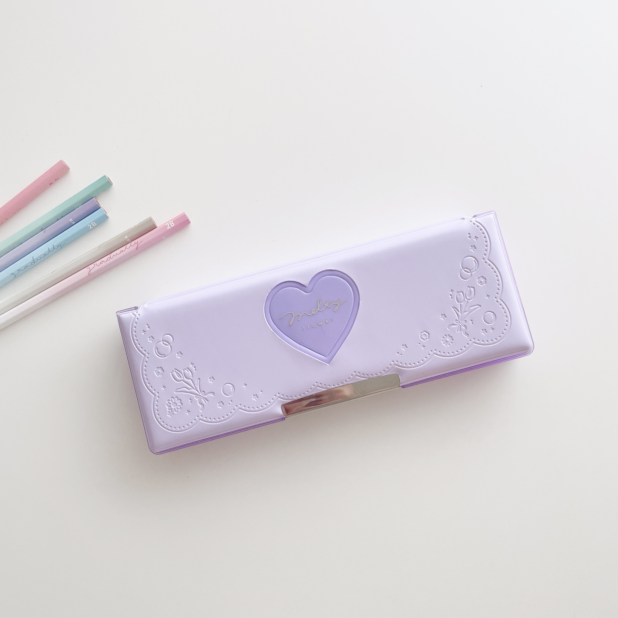 キャラクター禁止の筆箱、小学校の入学準備、クーリアのゆめかわ筆箱