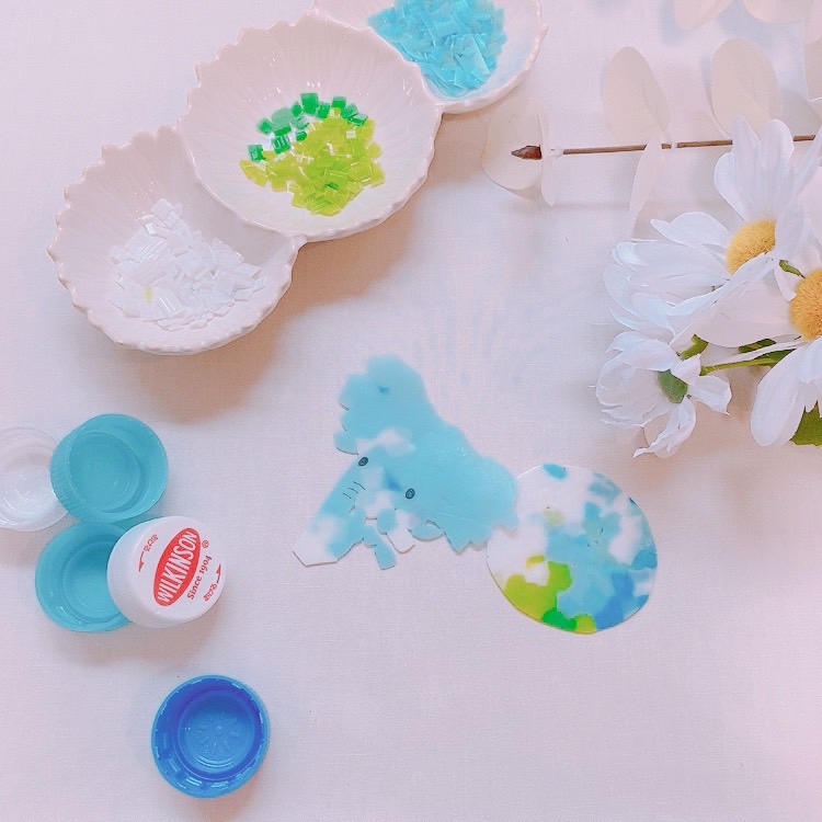 ペットボトルの蓋アート